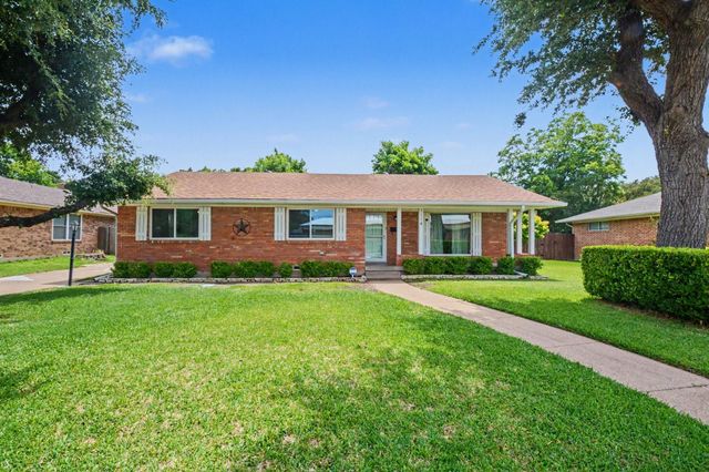 1114 Glouchester Dr — Buckingham North Estates