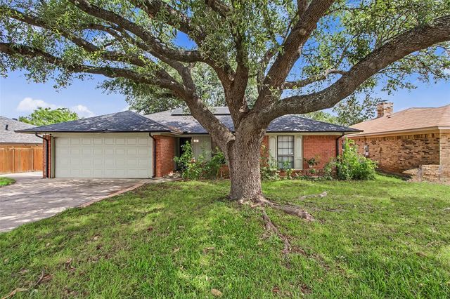 2820 Whitehurst Dr — South Ridge Add