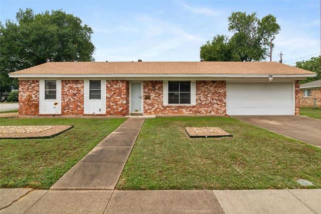 937 Patricia St — Western Terrace