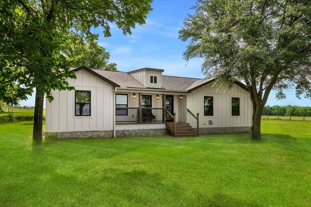 18580 County Road 949 — Crowells Hidden Valley Estates