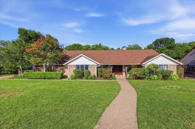 1116 Spring Lake Dr — Greenway Estates