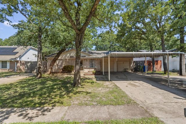 14605 Oakwood