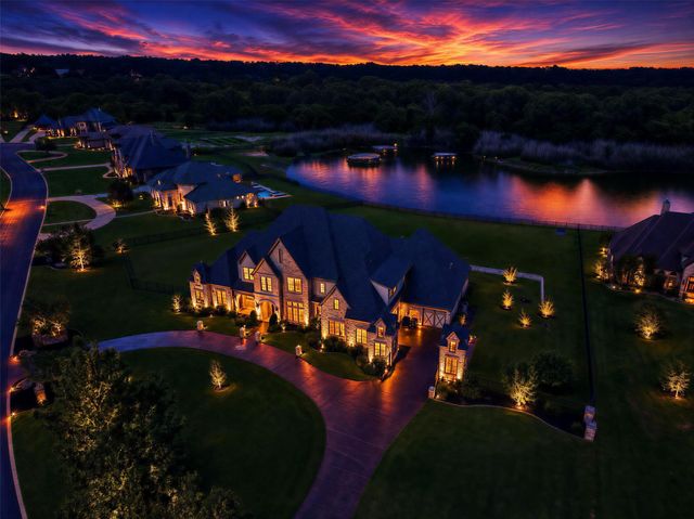 132 The Lakes Dr — The Lakes Of Aledo