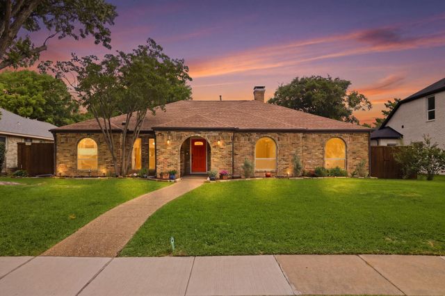 1617 Cherbourg Dr — Ports O Call Ph Three