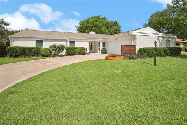 15515 Leavalley Cir — Prestonwood 1