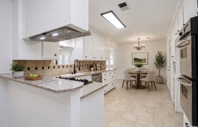 2708 Tallow St — Meyerland Alvin