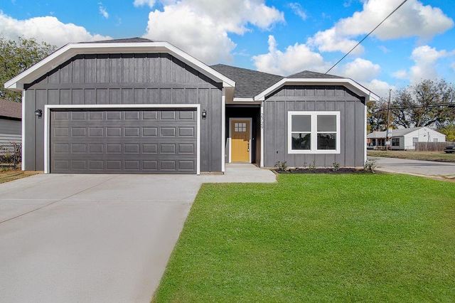 2711 Finley St — Martindale Addition