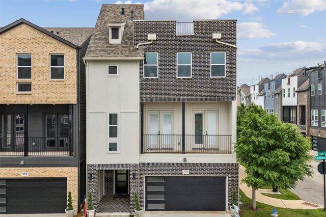 2541 Carmelita St — SoHo Square
