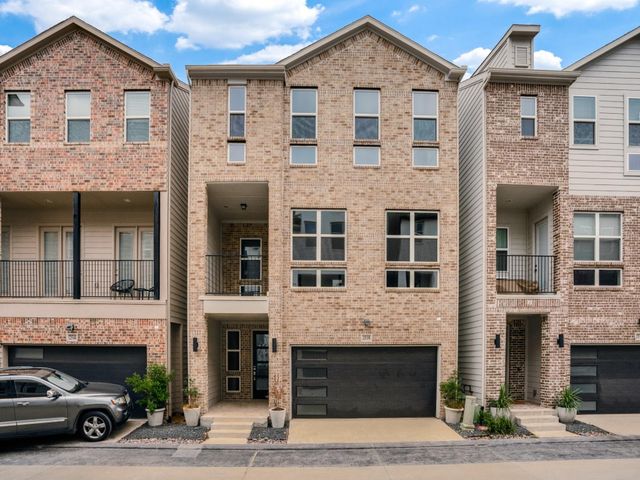 2619 Carmelita St — SoHo Square