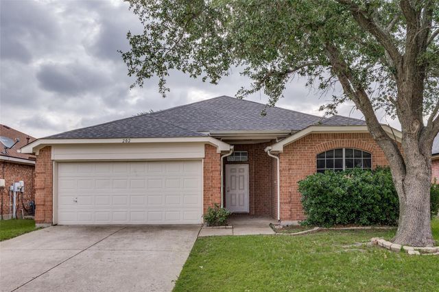 202 Trenton Dr — Lakeside Estates Ph II