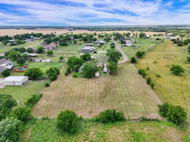 338 Shelly Ln — George Robert