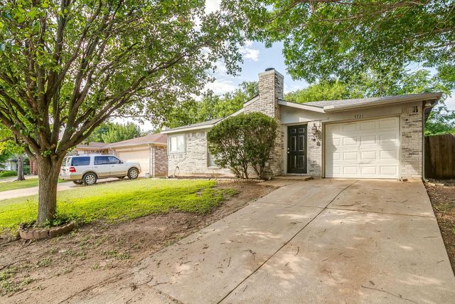 5721 Northfield Dr — Marine Creek Hills Add