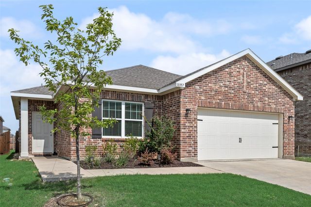 10357 Burnfoot Ln — Mcpherson Village Add