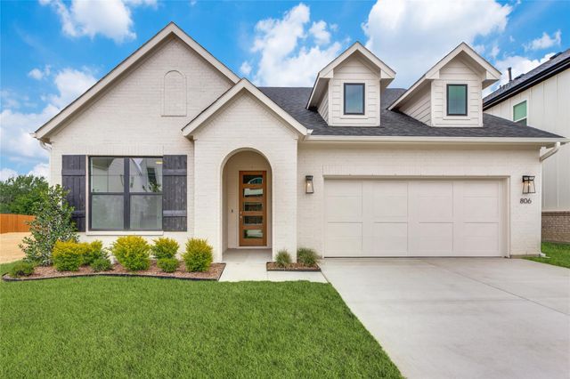 806 Mallard Dr — Parks of Aledo - The Lakes