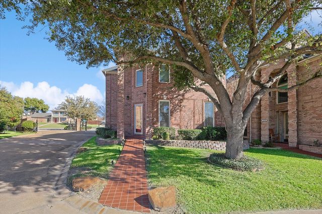 8354 Sunset Cove Dr — Lake Country Estates Add