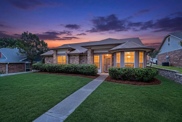 2726 Collins Blvd — Shiloh Spgs 01