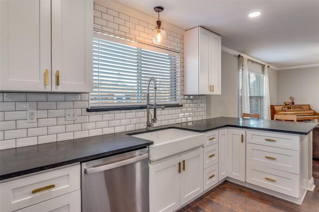 10628 Winding Passage Way — Fossil Hill Estates