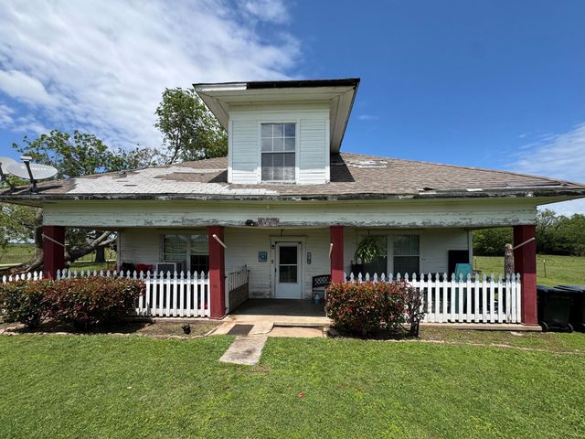 8775 County Road 353 — JG Berry