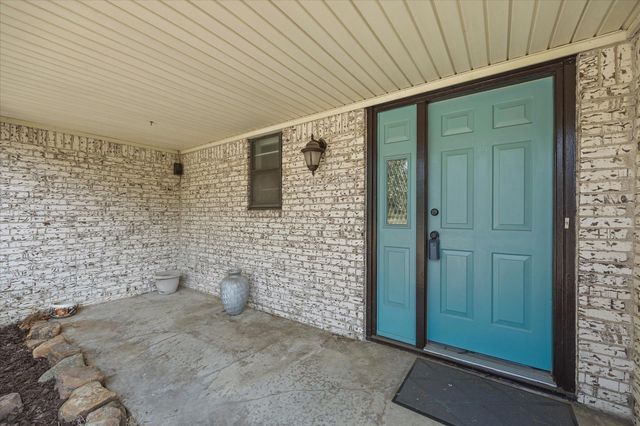 2308 Royal Ln — Ridgecrest Add Sec 2, 3