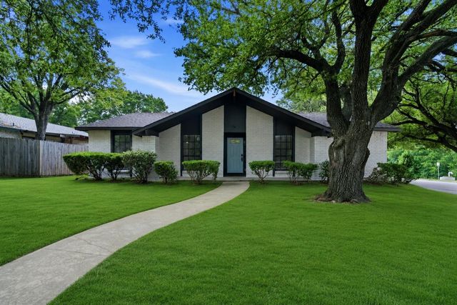 6422 Faircove Cir — Oaks #2
