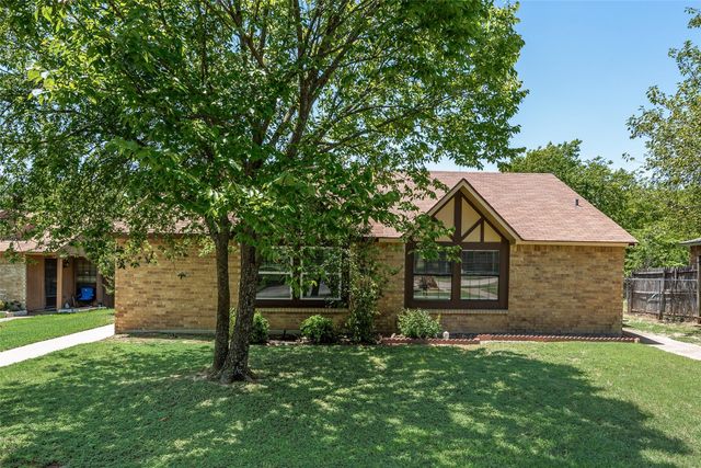 512 Matterhorn St — Highlands 08