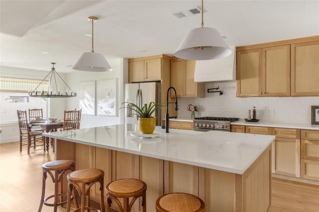7322 Hunnicut Rd — Buckner Terrace