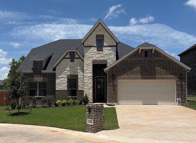 92 Cedar Creek Ct — Lake Forest