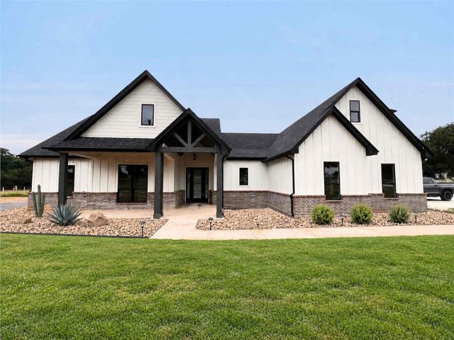 121 Cartwright Rd — Cartwright Ranch