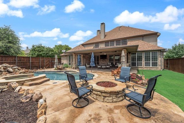 710 Essex Dr — Willow Ridge Ph Three