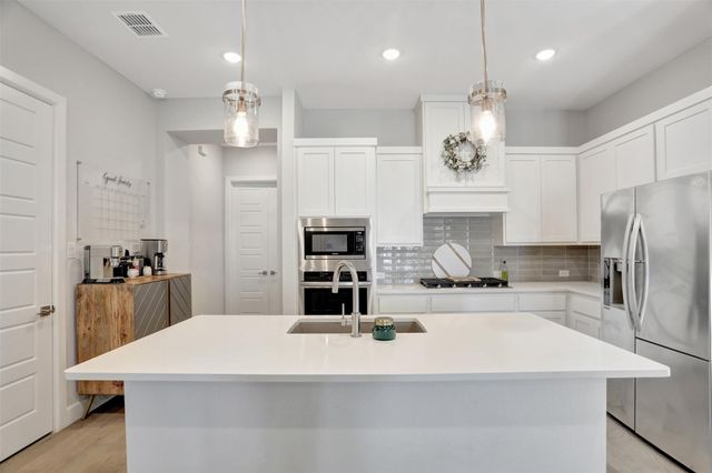 3548 Golden Bell Ct — Heath Golf & Yacht Club Tr