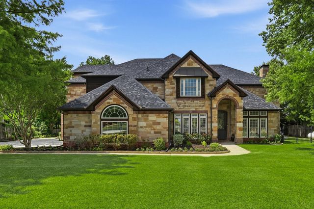 210 Canyon Oaks Dr — Canyon Oaks