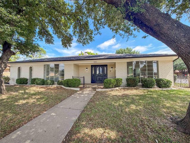 100 W Pleasantview Dr — Mayfair Add