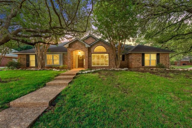 9406 Wildflower Dr — Oakcreek