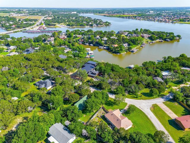 228 Rock Harbor Dr — Rock Harbor Estate