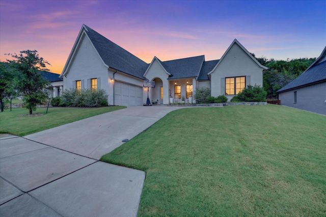 1124 Mountain View Dr — Crown Vly Ph 2-3b