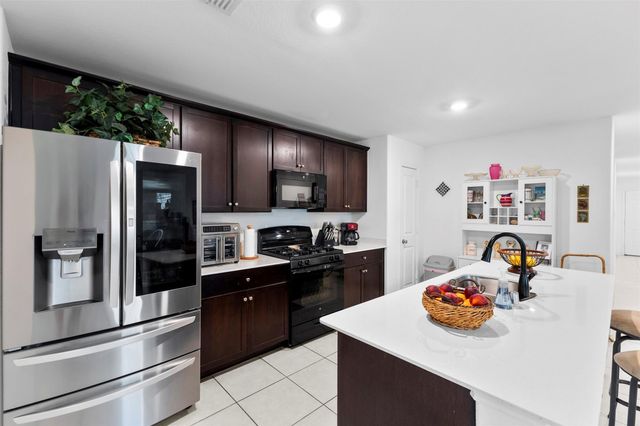 900 Odlozil Ln — Bluebonnet Estates Ph 2