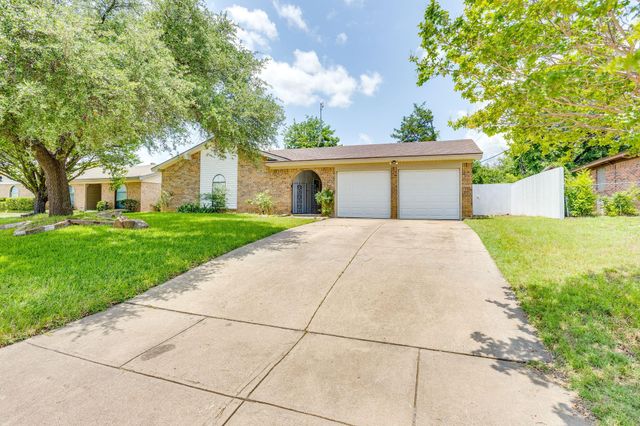 205 Scenic Dr — Rolling Hills Aledo