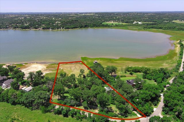 2435 E Lake Dr — Lake Weatherford