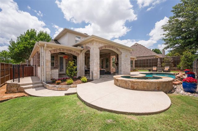 821 Kiowa Dr — Willow Ridge Ph Three