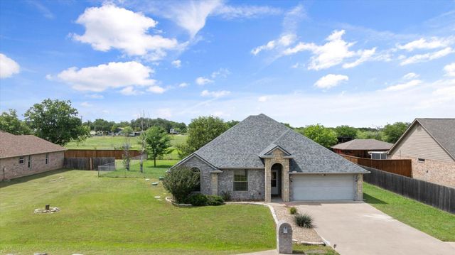 1904 Lazy Ct — Westview