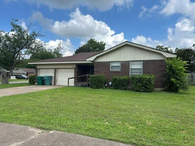 1821 W Belden St — Washington Park Addnreplt