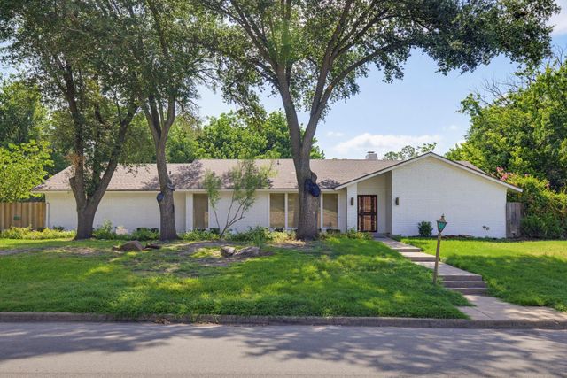 21 Crosslands Rd — Mont Del Estates Add