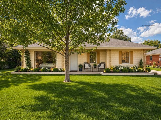 6307 Stonewall St — Ridgecrest Add Sec 1