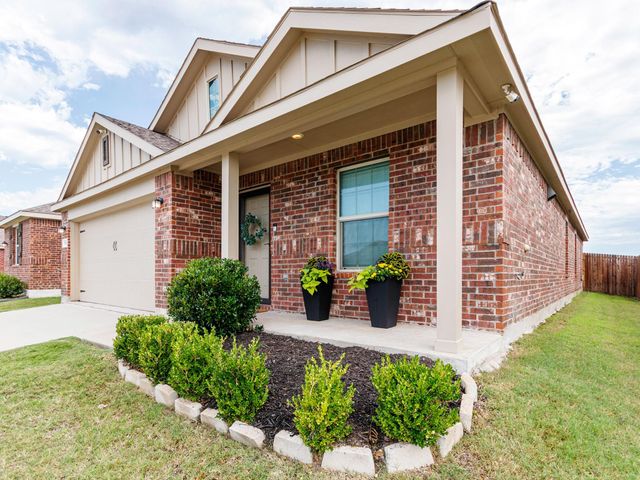 1706 Deerchase Dr — Avery Pointe Ph 5