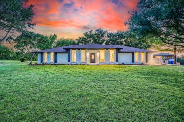 931 Meadow Dr — Glen Hills Ranch