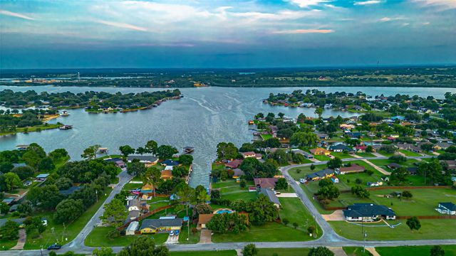 3713 Indian Creek Trl — Nassau Bay II