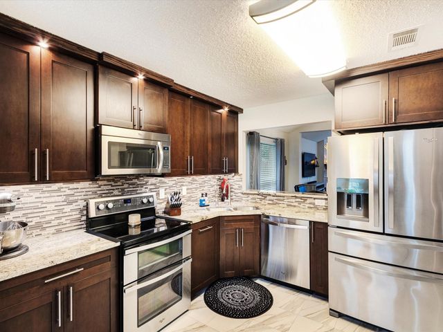 1043 Mustang, Little Elm, TX, 75068