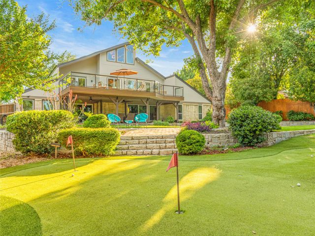 14 Windward Rd — Mont Del Estates Add