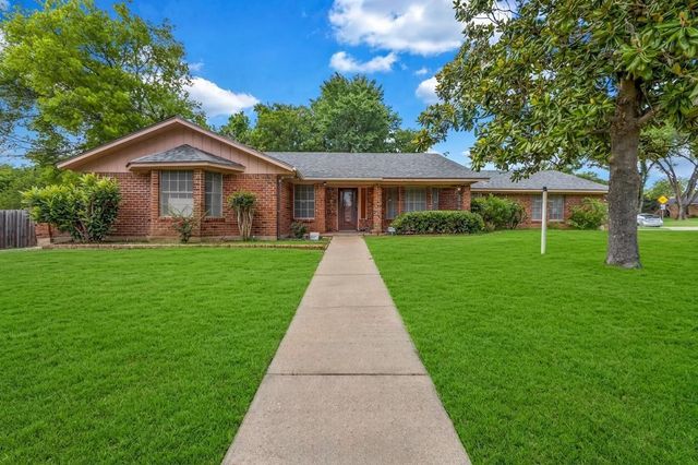 6241 Onyx Dr S — Richland Hills West Add