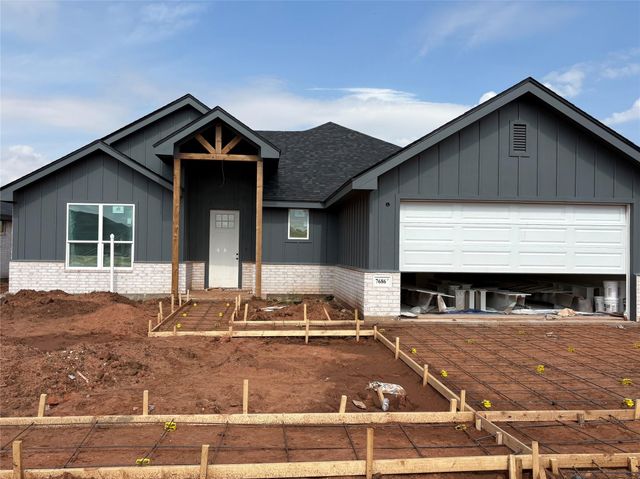 7686 Wildflower Way — Carriage Hills Addn